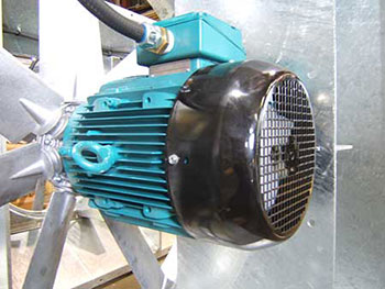 Motor of industrial air cooled exchanger